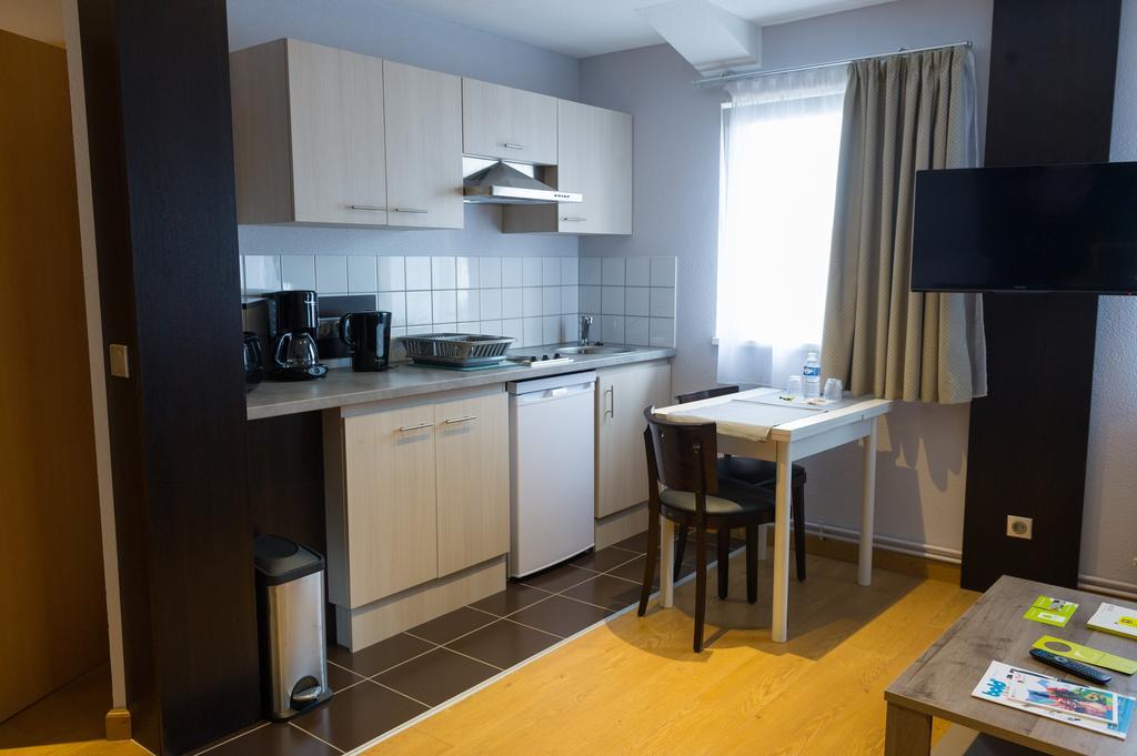 Cottage Logis Hotel - Restaurant Дуделанж Стая снимка