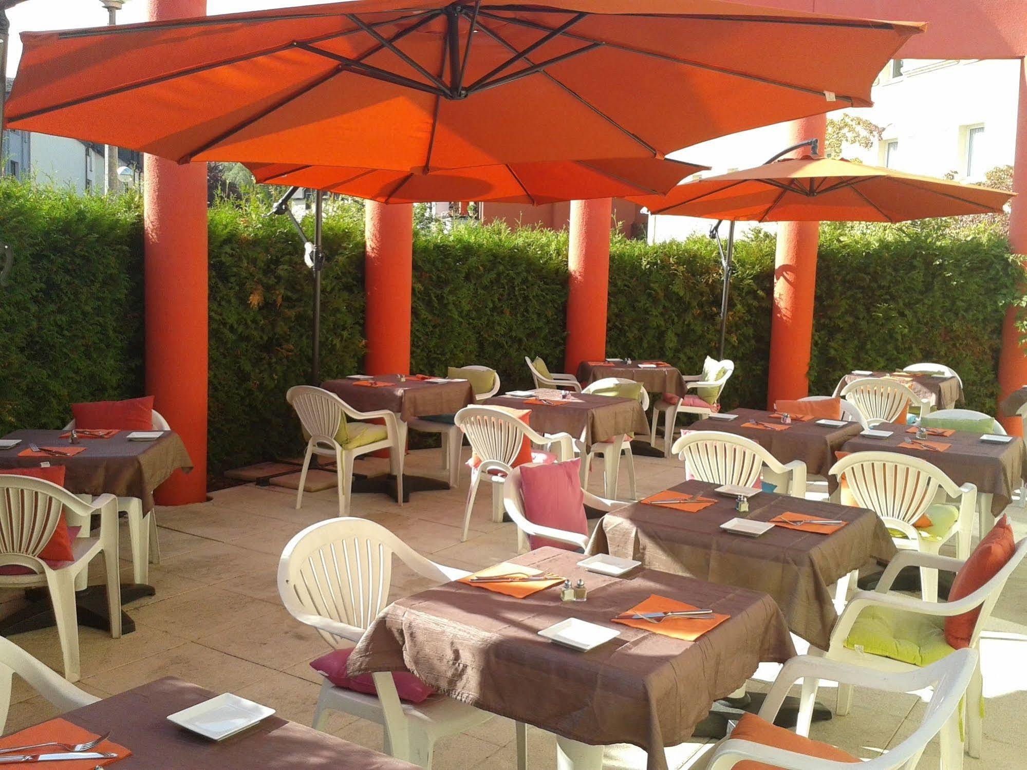 Cottage Logis Hotel - Restaurant Дуделанж Екстериор снимка