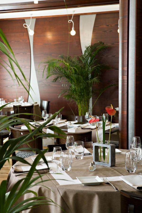 Cottage Logis Hotel - Restaurant Дуделанж Екстериор снимка
